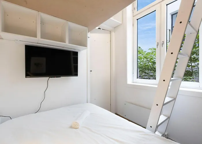 Affordable And Central Room Rental